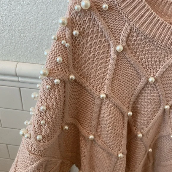 Blush Pink Pearl Sweater - Picture 2 of 4